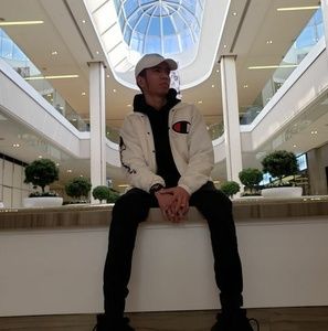 Meet your Posher, Mark